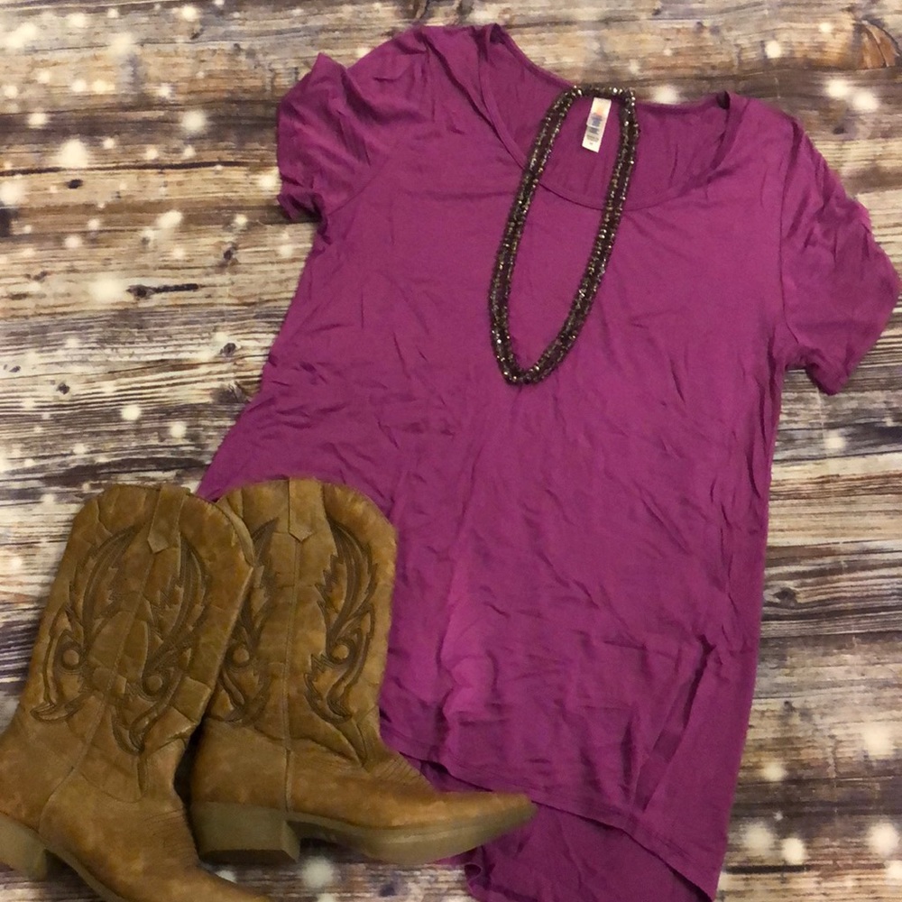 LulaRoe classic tee size medium